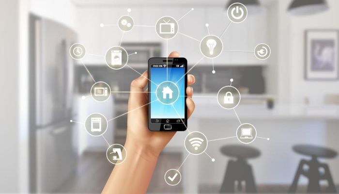 De cada 100 brasileiros, 87 usavam internet em 2022, aponta IBGE